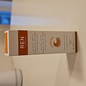 REN Clean Skincare Glycol Lactic Radiance Renewal Mask
